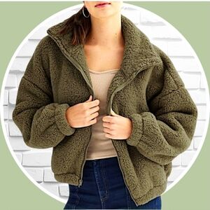 NWOT High Pile Sherpa Teddy Full Zip Jacket w Deep Pockets